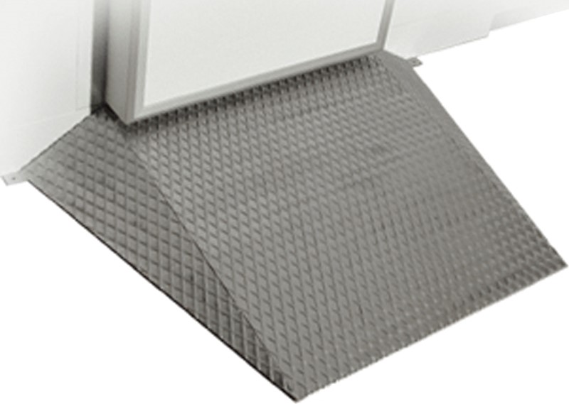 RAMPE EXTERIEURE POUR CHAMBRES FROIDES PANNEAU EPAISSEUR 6 CM AVEC SOL